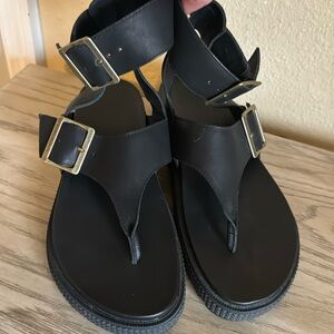 Sorrel roaming T strap sandal black, with one time size 8